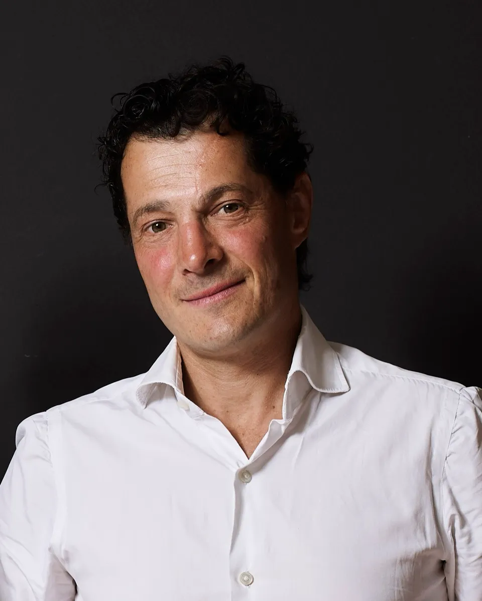 David Kat – Sales Director